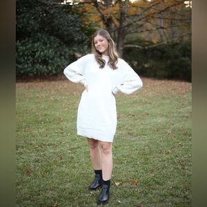 WHITE SWEATER DRESS